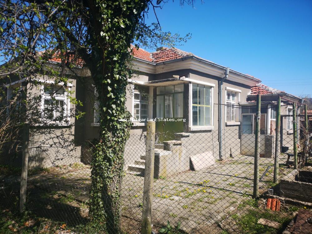 Ein charmantes Einfamilienhaus in Bulgarien wartet auf Sie