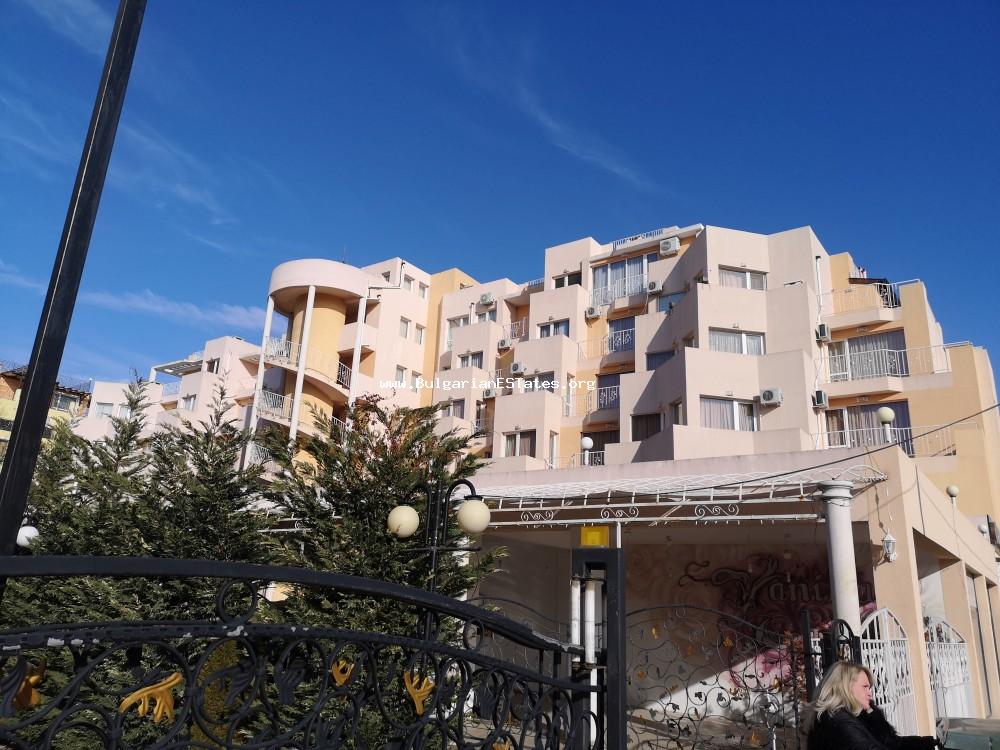 Kaufen Sie ein günstiges Studio in Amadeus Komplex, nur 3 Gehminuten vom Zentrum Sonnenstrand Resorts in Bulgarien entfernt