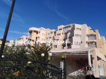 Kaufen Sie ein günstiges Studio in Amadeus Komplex, nur 3 Gehminuten vom Zentrum Sonnenstrand Resorts in Bulgarien entfernt