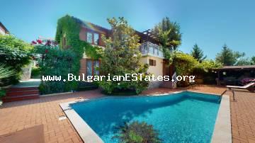 Kaufen Sie ein großes und modernes Haus mit Pool in Kosharitsa, nur 5 km entfernt. aus dem Ferienort Sunny Beach and the Sea, Bulgarien!!!