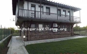 Bulgarische Immobilie zum Verkauf ! Eine Gewerbeimmobilie – Gästehaus im Dorf Velika, nur 3 km vom Badeort Lozenets und dem Meer entfernt.