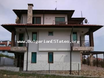Kaufen Sie ein großes, neues dreistöckiges Haus mit Meerblick in Saint Vlas Resort, Bulgarien!