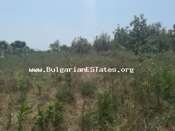 Grundstück zum Verkauf in Bulgarien, im Dorf Dyulevo, nur 25 km von der Stadt Burgas und dem Meer entfernt.