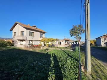 Ein freistehendes Haus zum Verkauf, nur 6 km vom Ferienort Sunny Beach und dem Meer entfernt,  im Dorf Tankovo, Bulgarien!